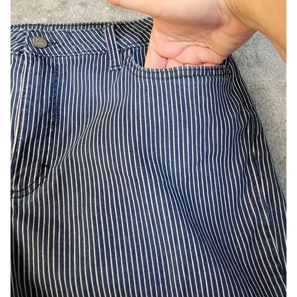 Vintage 1990's Lee Denim Shorts in a Blue and White Railroad Stripe Pattern. Si - Picture 7 of 13